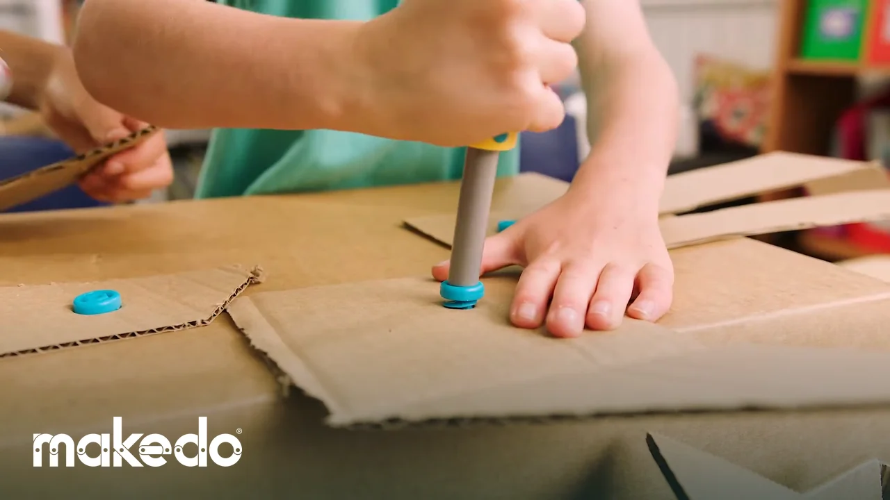 Discover Makedo in the classroom